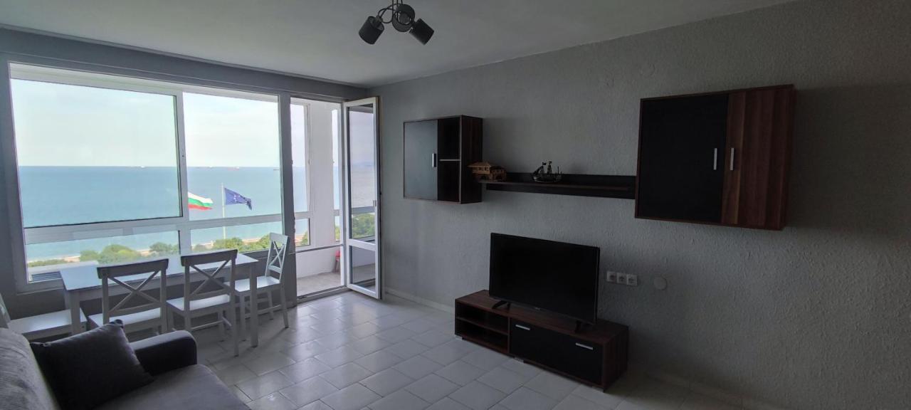 Sea View Flora Apartment Бургас Екстериор снимка
